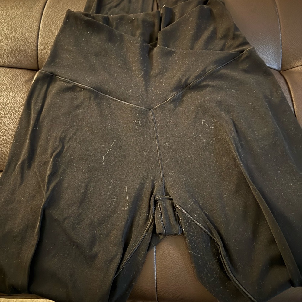 OFFLINE Real Me High Waisted Crossover Legging (True Black) - Picture 2 of 3